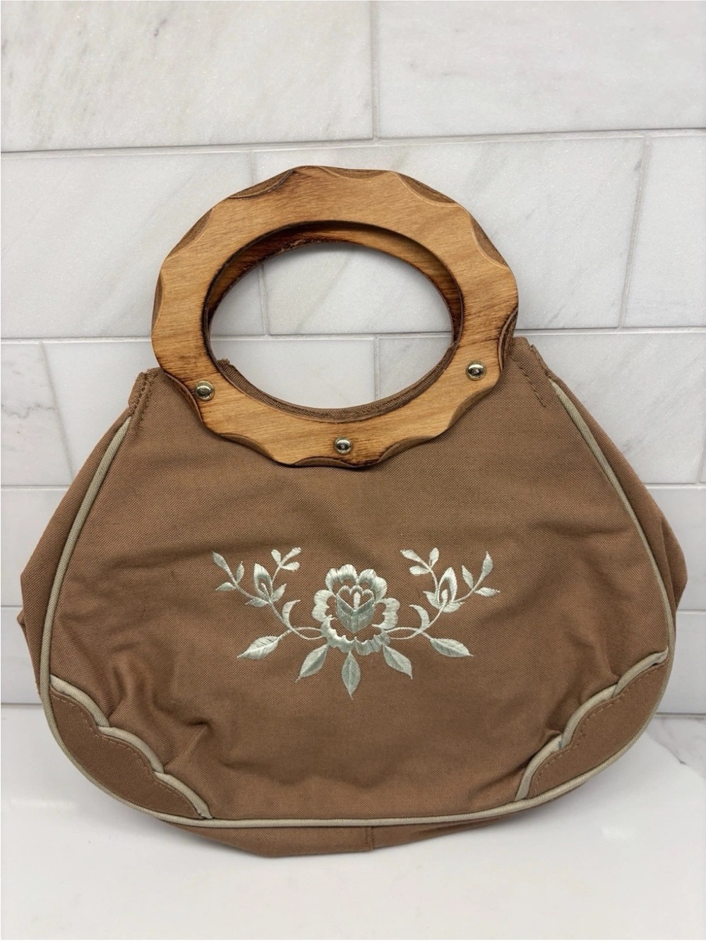 VTG 1970 Bermuda  Handbag  Crochet Embroidered Flowers & Wooden Handles Boho